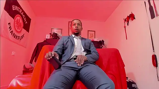 Snapshot of AlejoKhalifa_ chatting on 03-16-26, 09:35 AlejoKhalifa online show from 03-16-26, 09:35