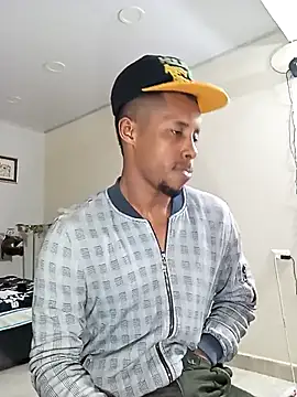 Snapshot of AlejoKhalifa_ chatting on 03-09-25, 03:01 AlejoKhalifa online show from 03-09-25, 03:01
