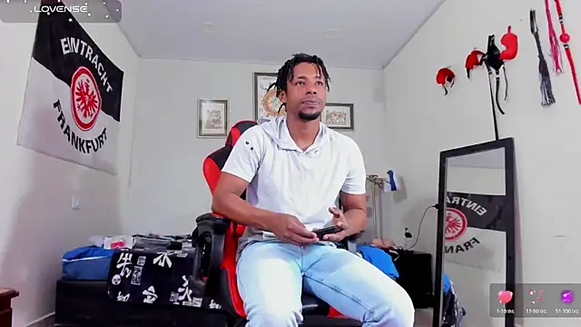 AlejoKhalifa  online show from 11-22-25, 11:58