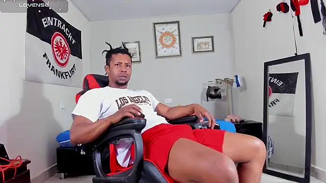 AlejoKhalifa  online show from 11-14-25, 10:19