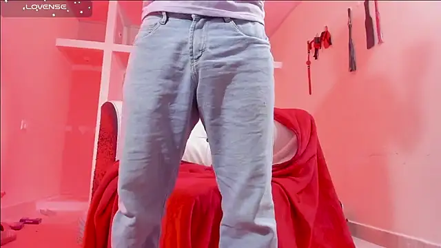 Snapshot of AlejoKhalifa_ chatting on 03-22-26, 12:14 AlejoKhalifa online show from 03-22-26, 12:14