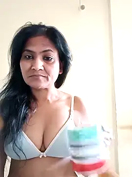 sunita6009 online show from 10-02-25, 02:59