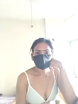 sunita6009 online show from 06-18-26, 12:54