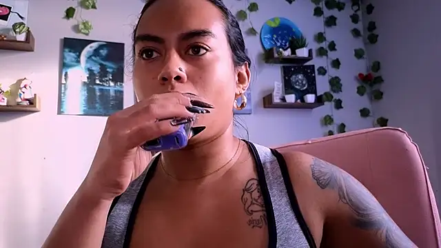 macey elliot  online show from 10-23-25, 11:53