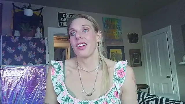 Glamazonx online show from 03-11-26, 12:26