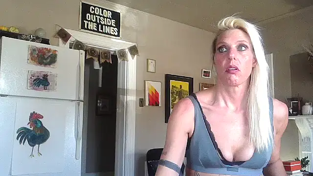 Glamazonx online show from 11-15-25, 05:28