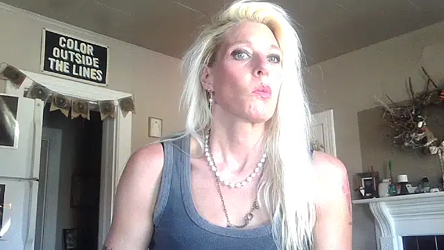 Glamazonx online show from 11-05-25, 08:12