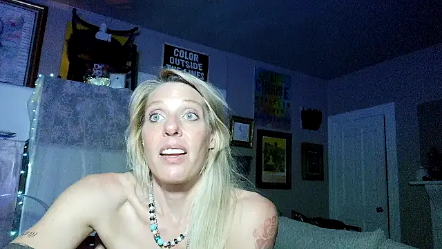 Glamazonx online show from 04-15-26, 07:03