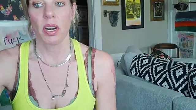 Glamazonx online show from 03-24-26, 06:52