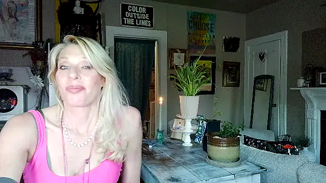 Glamazonx online show from 05-19-26, 01:43