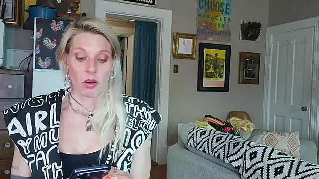 Glamazonx online show from 02-20-26, 09:28