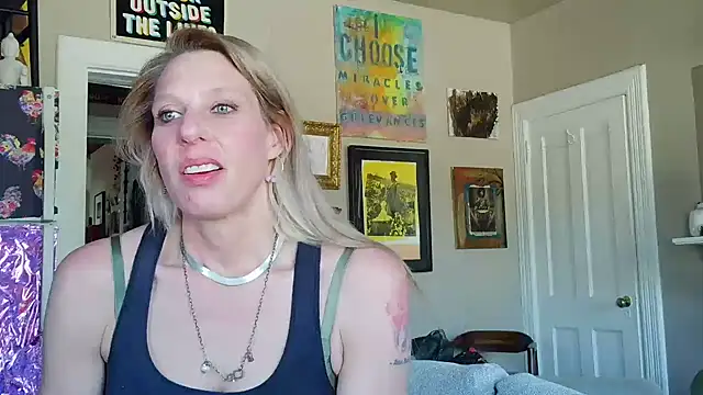 Glamazonx online show from 03-09-26, 10:02