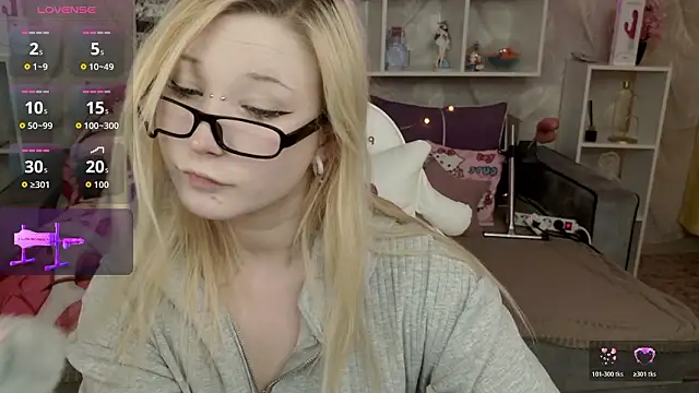 Snapshot of MeowkaKitty chatting on 02-25-26, 02:12 MeowkaKitty online show from 02-25-26, 02:12