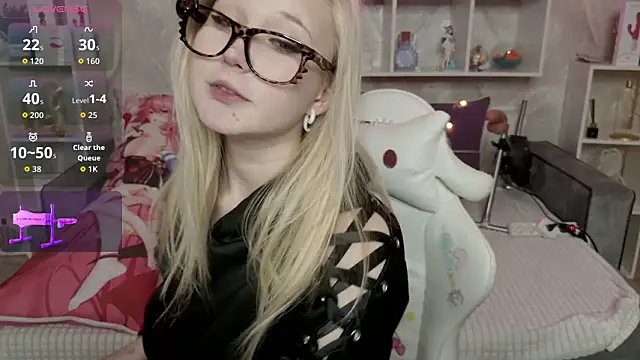 MeowkaKitty online show from 03-08-26, 01:55