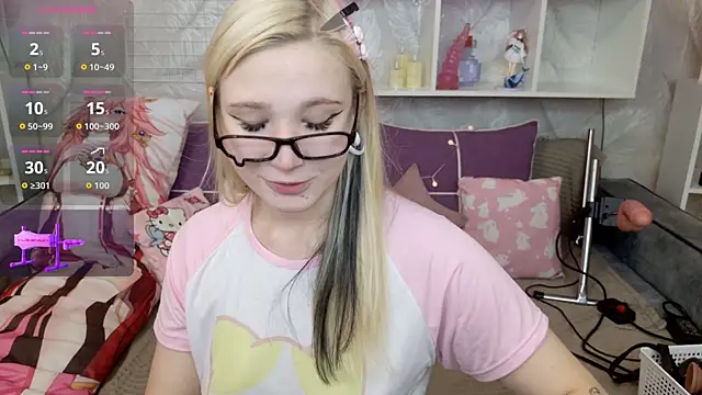Snapshot of MeowkaKitty chatting on 09-30-25, 01:33 MeowkaKitty online show from 09-30-25, 01:33