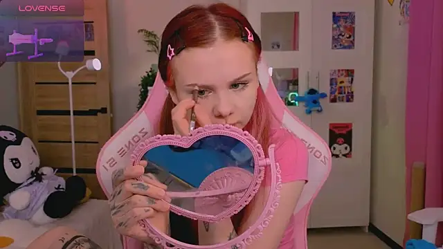 Britney Lynch online show from 11-10-25, 08:03