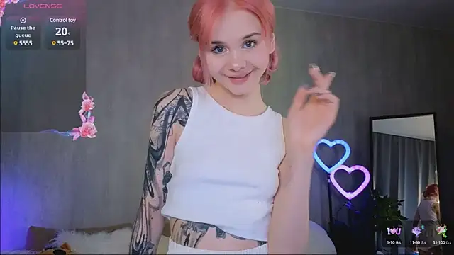 Britney Lynch online show from 03-21-25, 06:18