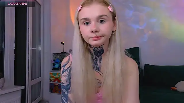 Britney Lynch online show from 03-13-26, 07:08