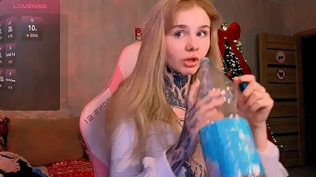 Britney Lynch online show from 01-13-26, 08:02