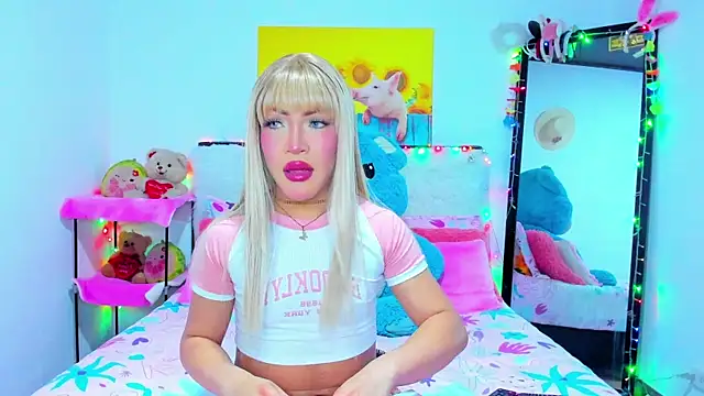 Candy Candy   online show from 10-17-25, 12:36