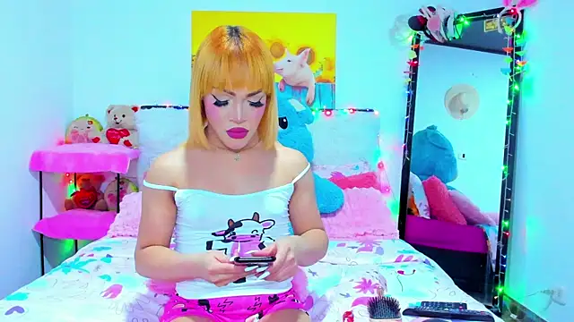 Candy Candy   online show from 11-18-25, 02:38