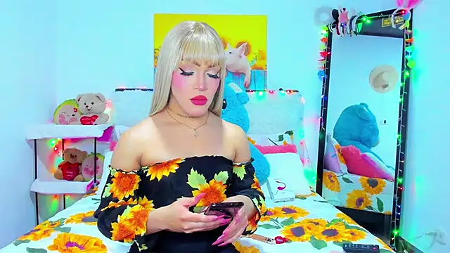 Candy Candy   online show from 10-01-25, 12:16