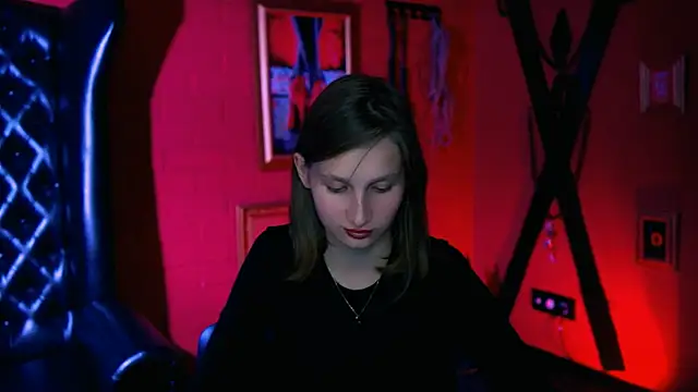 EllaHorton online show from 09-11-25, 04:40