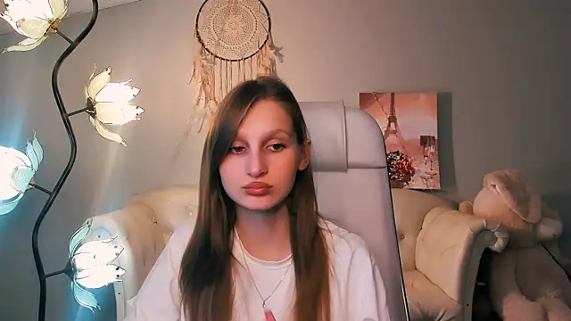 EllaHorton online show from 03-18-25, 12:39