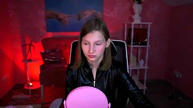 EllaHorton online show from 04-21-26, 04:57