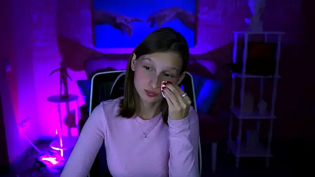 EllaHorton online show from 10-07-25, 05:14