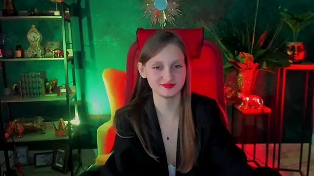 EllaHorton online show from 02-28-25, 03:37