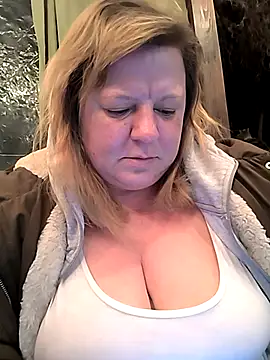 jusichka online show from 10-23-25, 06:06