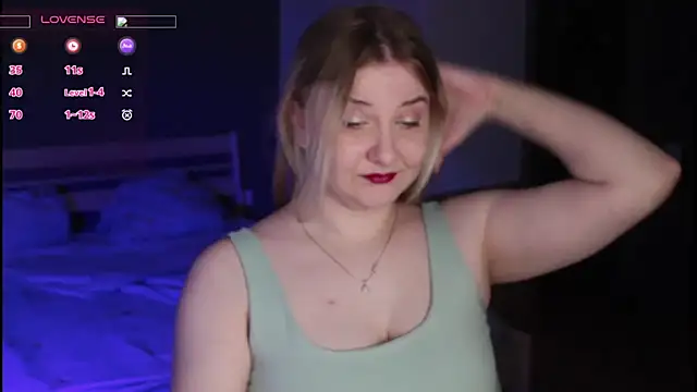 sensual girrrl online show from 07-02-26, 12:33