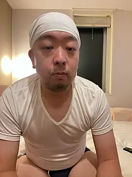 Snapshot of FUJIGON07 chatting on 07-05-26, 01:51 FUJIGON07 online show from 07-05-26, 01:51