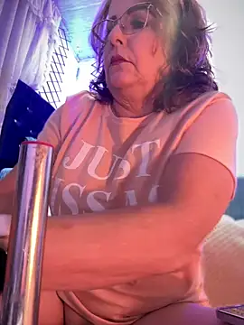 Snapshot of PaulinaSanders_X chatting on 12-19-25, 09:50 PaulinaSanders X online show from 12-19-25, 09:50