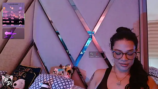 Snapshot of paula_daniela1 chatting on 07-13-26, 09:47 paula daniela1 online show from 07-13-26, 09:47