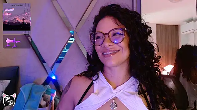 Snapshot of paula_daniela1 chatting on 06-23-26, 09:24 paula daniela1 online show from 06-23-26, 09:24