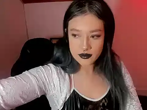 Snapshot of kat_apple chatting on 10-20-25, 06:30 kat apple online show from 10-20-25, 06:30