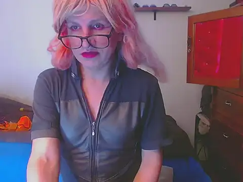 Snapshot of LorenJade chatting on 02-06-26, 07:26 LorenJade online show from 02-06-26, 07:26