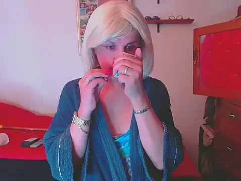 LorenJade online show from 12-15-25, 08:09