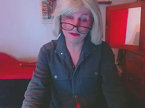 LorenJade online show from 12-19-25, 07:55