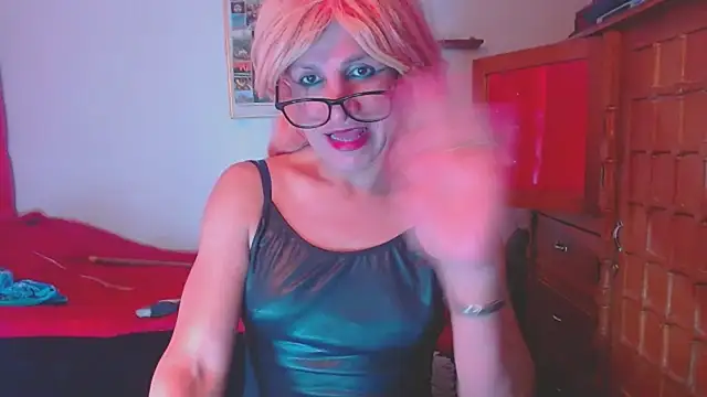 LorenJade online show from 11-25-25, 12:33