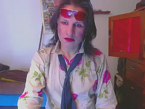 LorenJade online show from 01-14-26, 07:45