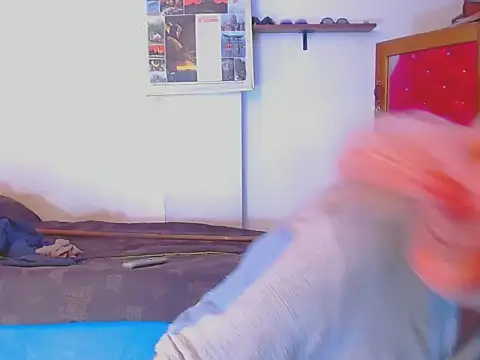 Snapshot of LorenJade chatting on 02-15-26, 11:47 LorenJade online show from 02-15-26, 11:47