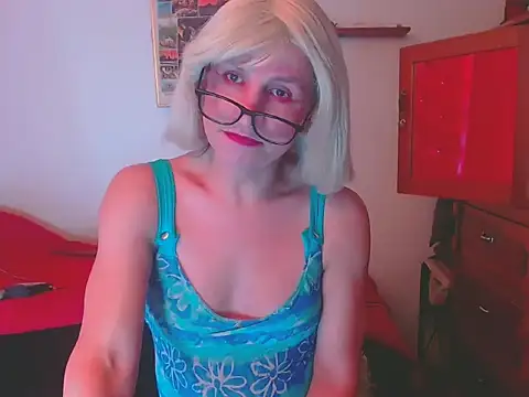 LorenJade online show from 12-18-25, 07:57