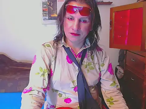 Snapshot of LorenJade chatting on 01-17-26, 11:52 LorenJade online show from 01-17-26, 11:52