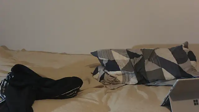 Snapshot of samson2012 chatting on 02-21-26, 11:07 samson2012 online show from 02-21-26, 11:07