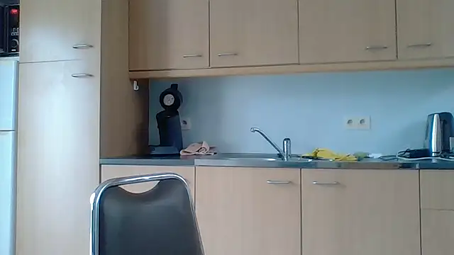 Snapshot of bertolini chatting on 06-26-26, 10:54 bertolini online show from 06-26-26, 10:54