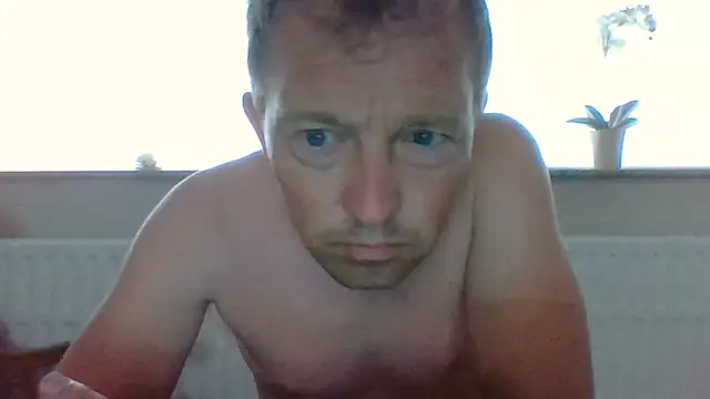 Snapshot of bertolini chatting on 07-07-26, 12:31 bertolini online show from 07-07-26, 12:31