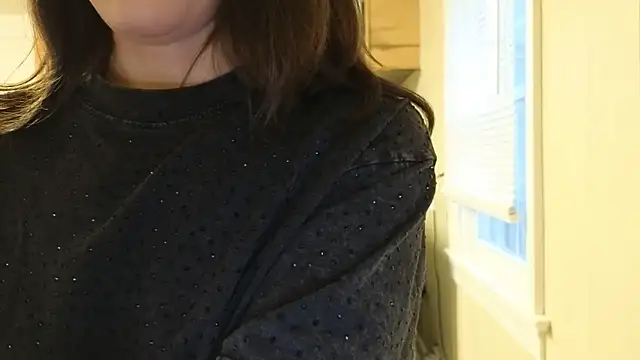 sexylilly69 online show from 11-11-25, 10:37